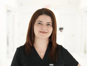 Ada 300x229