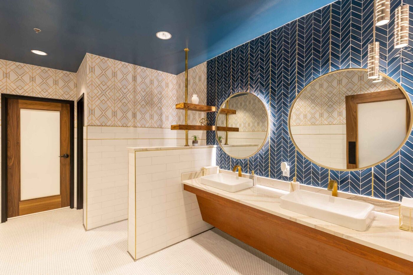 Salons-JC-7-scaled-1-1-1400x934